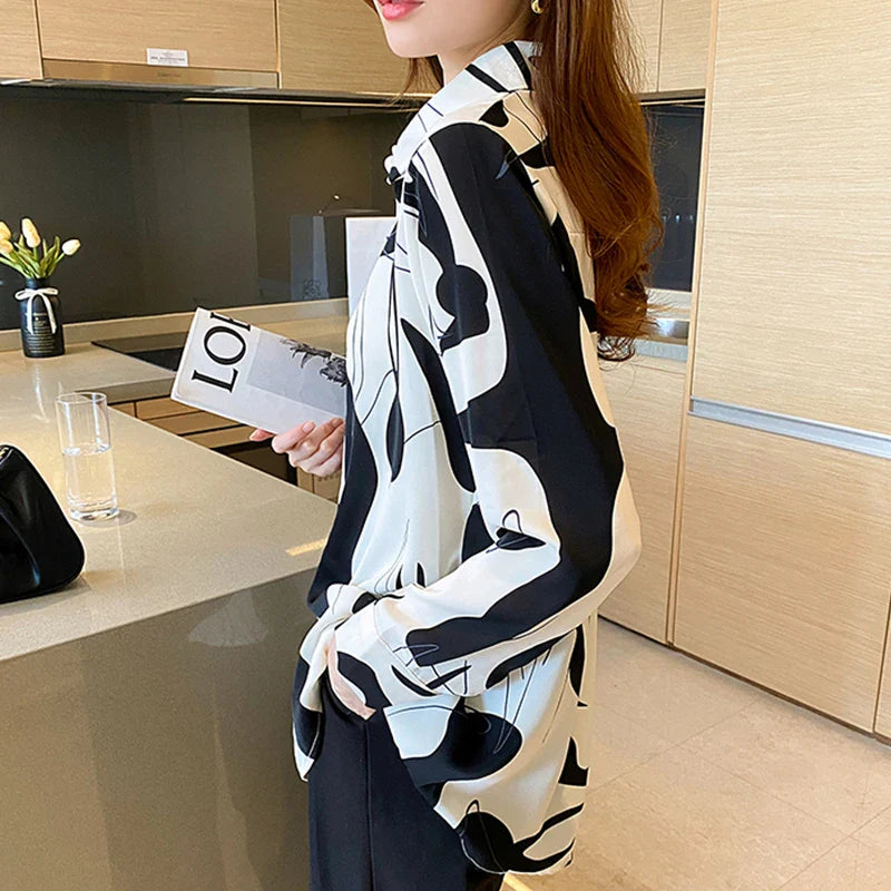 Şık Desenli Uzun Kollu Bayan Gömlek