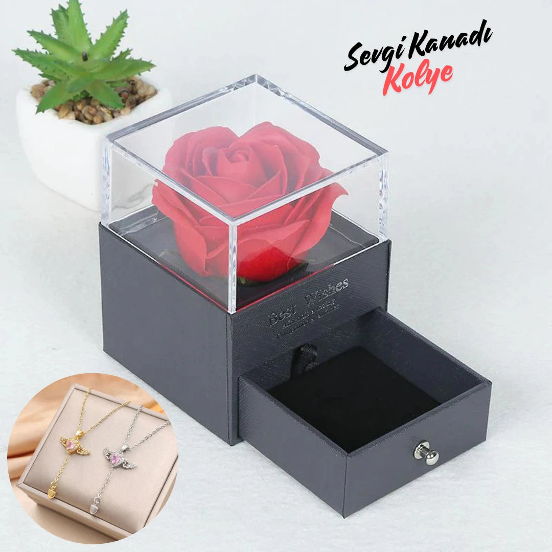 Sevgi Kanadı Kolye – Aşkın ve Özgürlüğün Simgesi