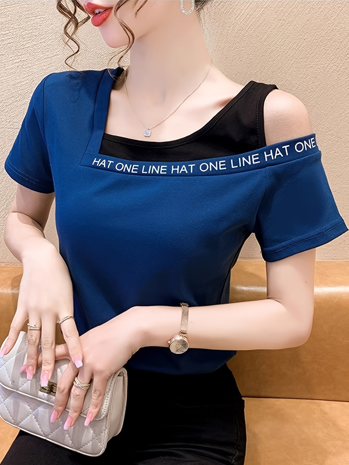 Yaz Kadın Omuz Dekolteli Puantiyeli Slim Fit Tişört