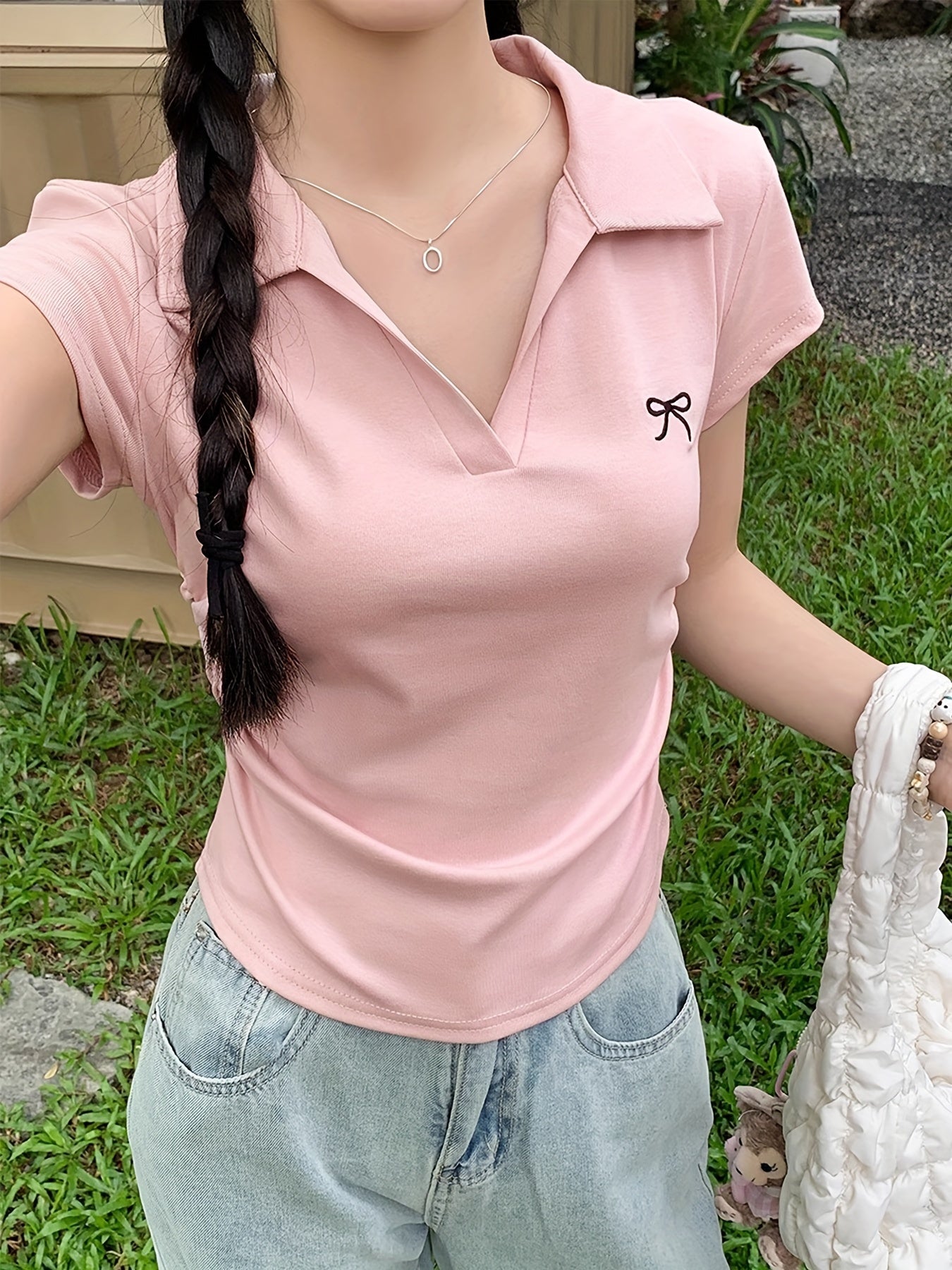 Kadın Pembe Kısa Kollu Kelebek Desenli Polo Yaka Tişört