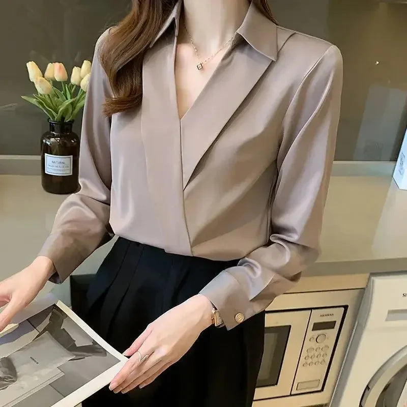Şık Chiffon Gömlek - Uzun Kollu Ofis Kadını ve Her Duruma Uygun Bluz