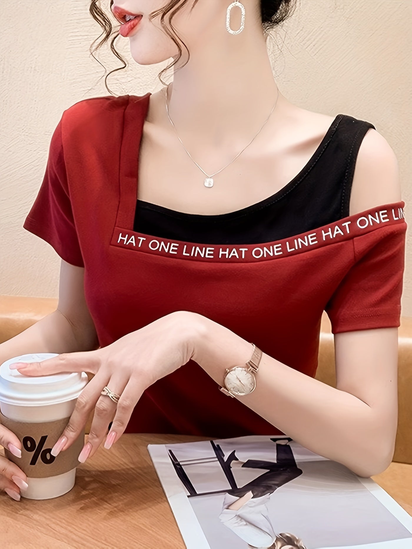 Yaz Kadın Omuz Dekolteli Puantiyeli Slim Fit Tişört