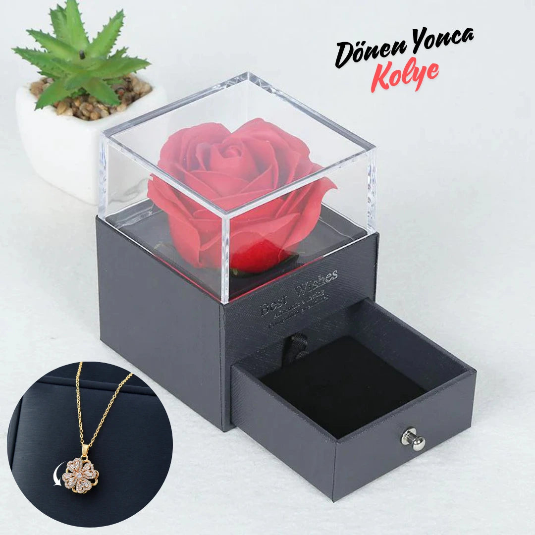 Dönen Yonca Kolye – Şansın ve Zarafetin Simgesi