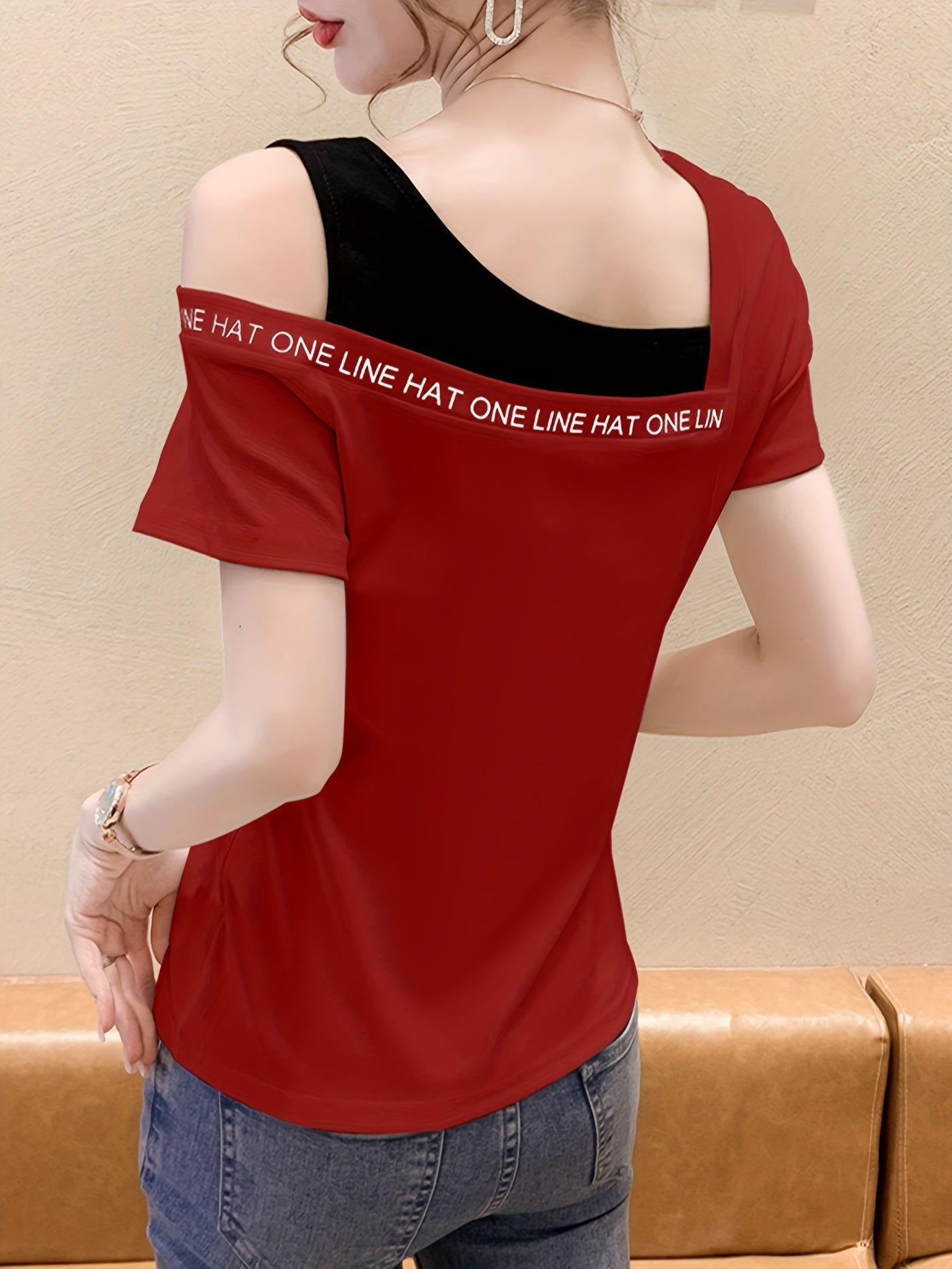 Yaz Kadın Omuz Dekolteli Puantiyeli Slim Fit Tişört